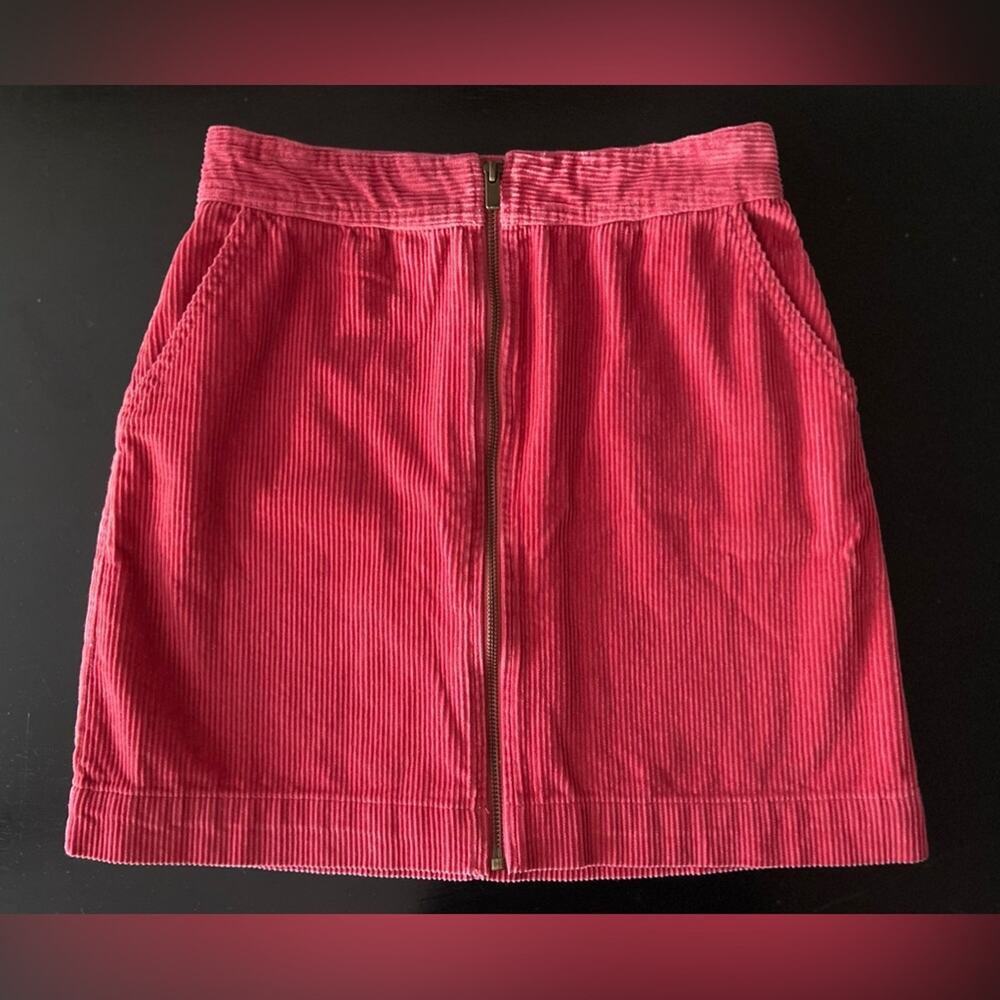 GAP Pink Corduroy Full Zip Mini Skirt size 2